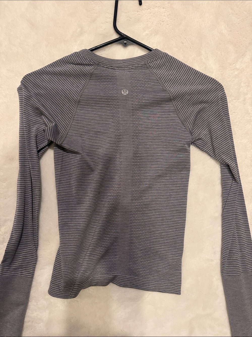 Lulu lemon swiftly tech long-sleeve grey stripes